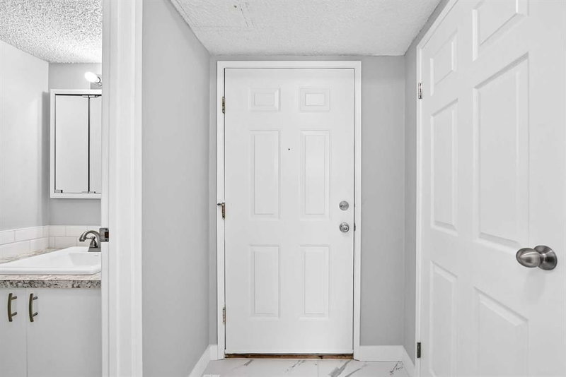 163, 6915 Ranchview Drive NW, Ranchlands — interior photo
