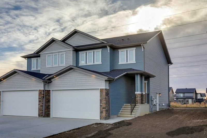 225 Dawson Wharf Road, Chestermere, Alberta