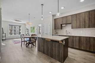 210 - 660 Shawnee Square SW