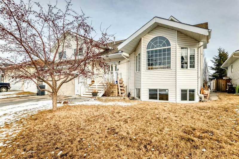 5 Chinook Crescent, Beiseker, t0m0g0 | Image 2