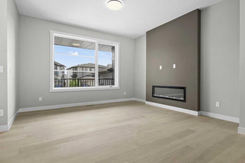 39 Agate Road