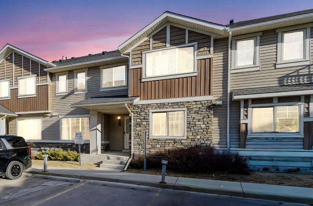 902 - 250 Sage Valley Road NW