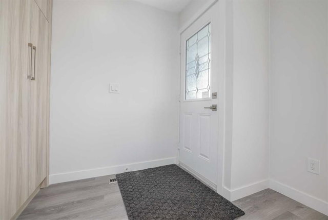 152 Falconridge Crescent NE