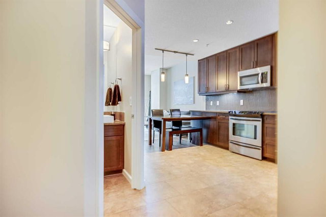 504 - 211 13 Avenue SE