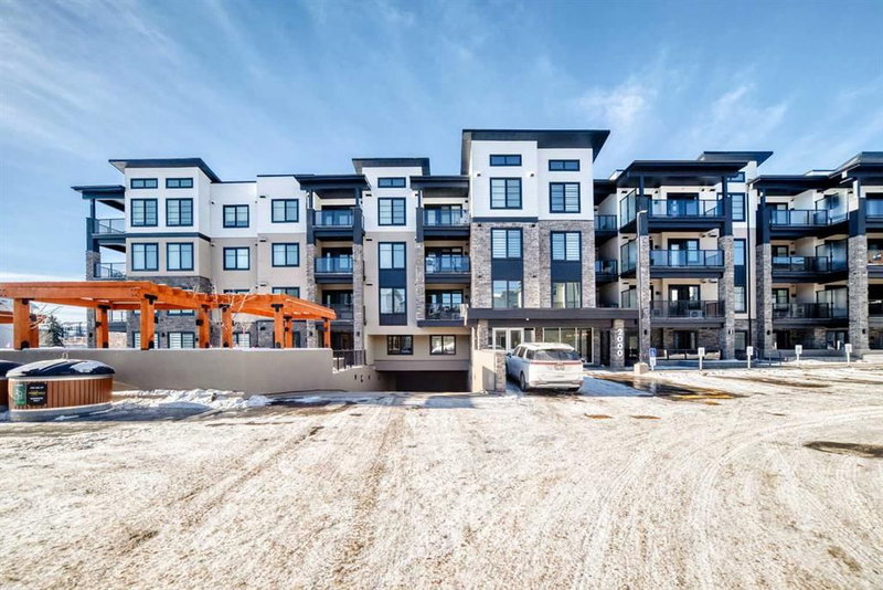 2111 - 2117 81 Street SW