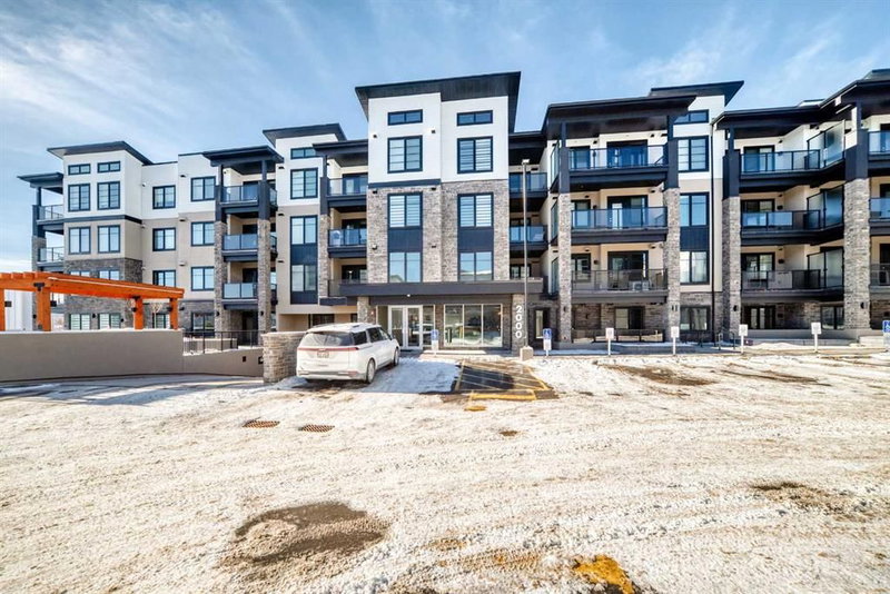2111 - 2117 81 Street SW