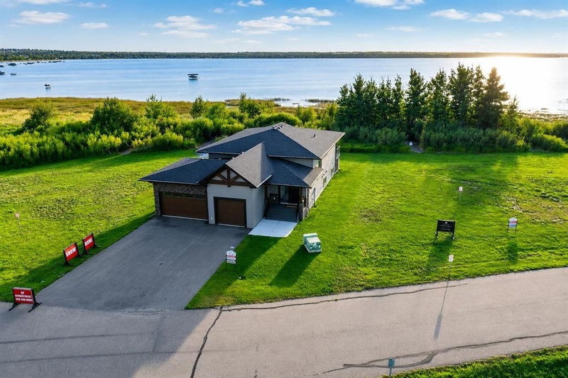 10 Twin Rose Court