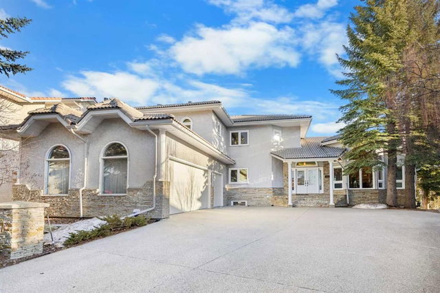 57 Edelweiss Point NW