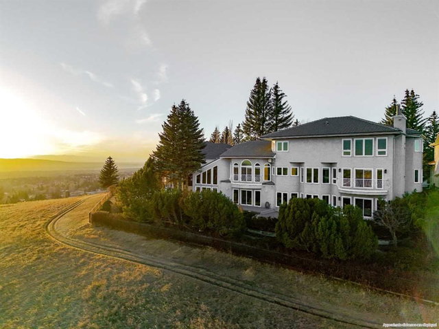 57 Edelweiss Point NW