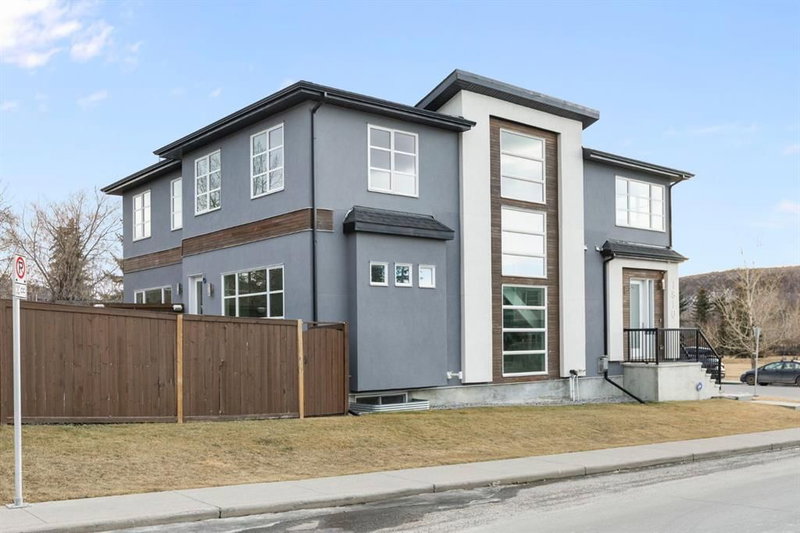 1810 43 Street NW, Calgary, T3B6E6 | Image 2