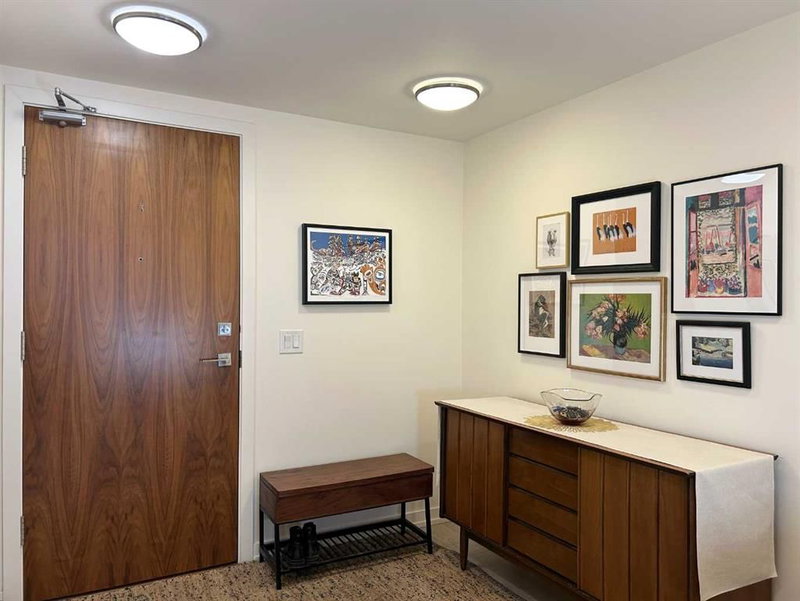 314 - 51 Waterfront Mews SW, Calgary, T2P 0X3 | Image 3