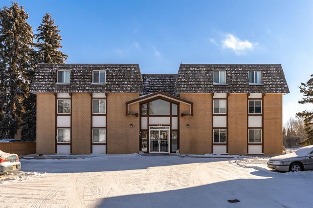 31 - 528 Cedar Crescent SW