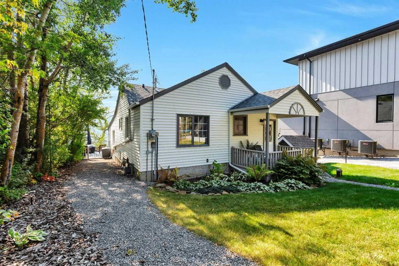 79 Birchcliff Road, Birchcliff — listing photo 3