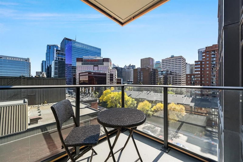 704 - 730 2 Avenue SW, Calgary, T2P 1R8 | Image 3