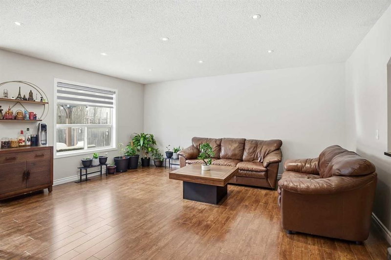 618 Citadel Drive NW, Calgary, T3G 4Z2 | Image 3
