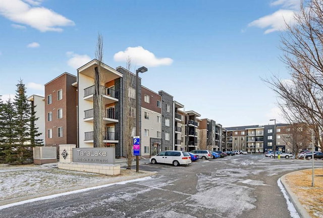 207 - 355 Taralake Way NE