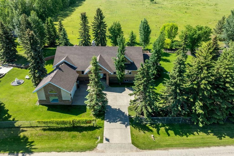 248 Lakeshore Drive