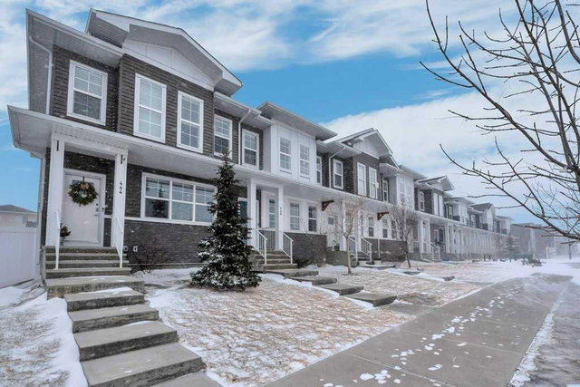 448 West Lakeview Drive