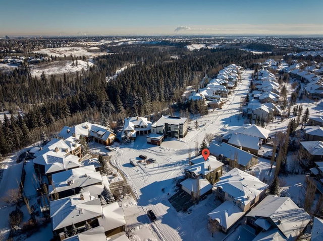 2715 Evercreek Bluffs Way SW