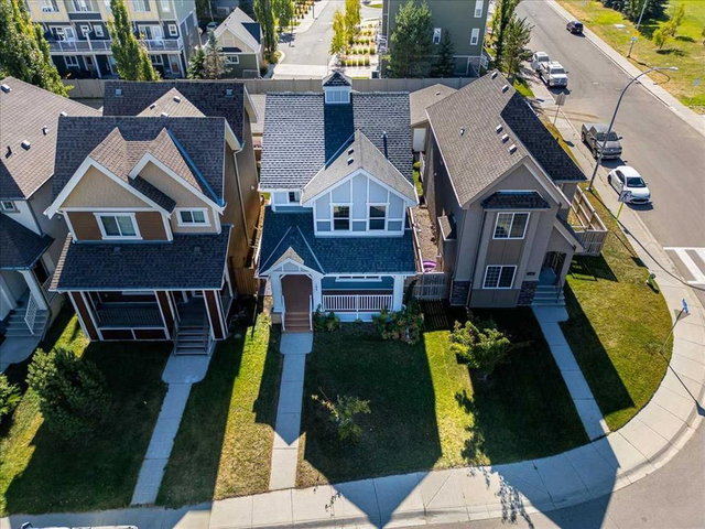 195 Marquis Common SE