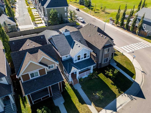 195 Marquis Common SE