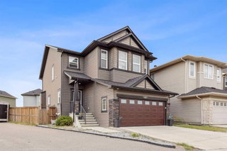 325 Evanspark Gardens NW