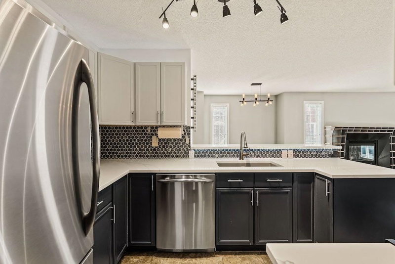 22 - 914 20 Street SE, Calgary, T2G 5P5 | Image 2