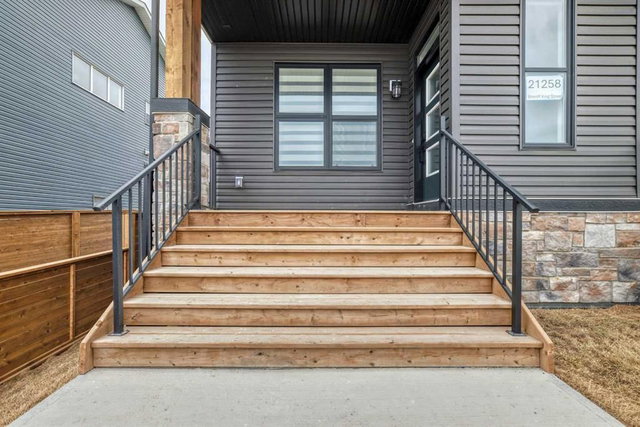 21258 Sheriff King Street SW