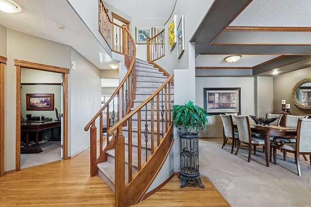 63 Evergreen Heights SW