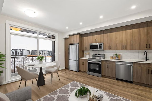 402 - 50 Sage Hill NW