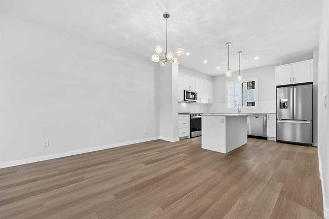 10 Hotchkiss Parade SE