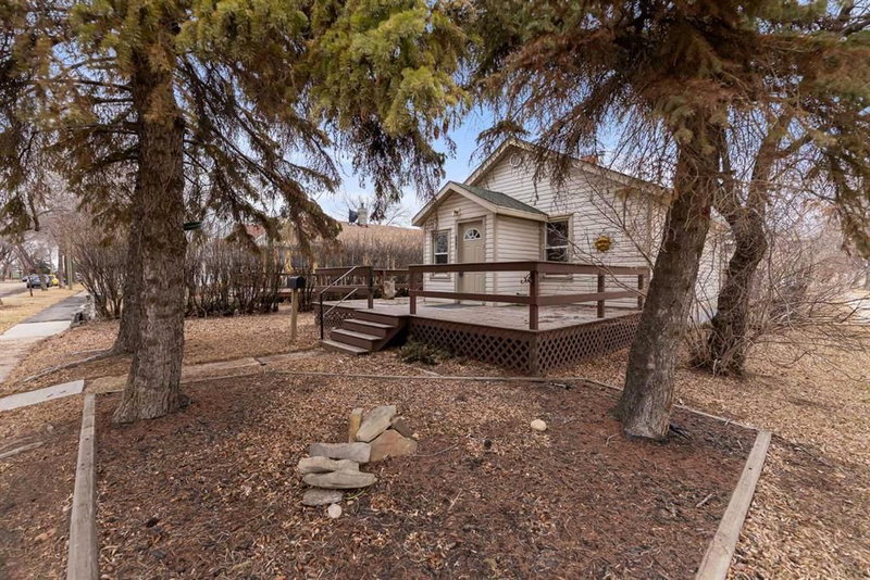 4901 45 Street, Camrose, T4V 1E3 | Image 2