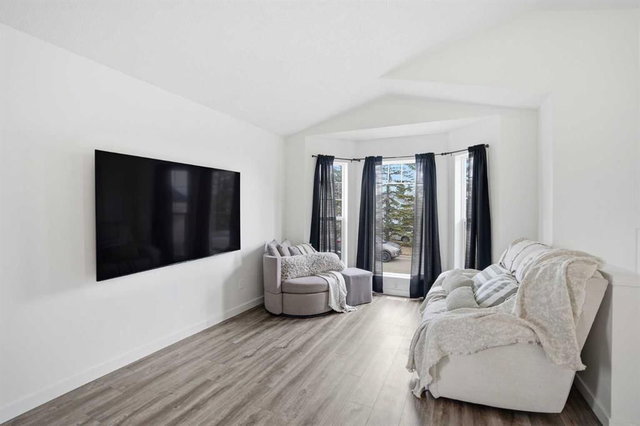 113 Mt Lorette Place SE