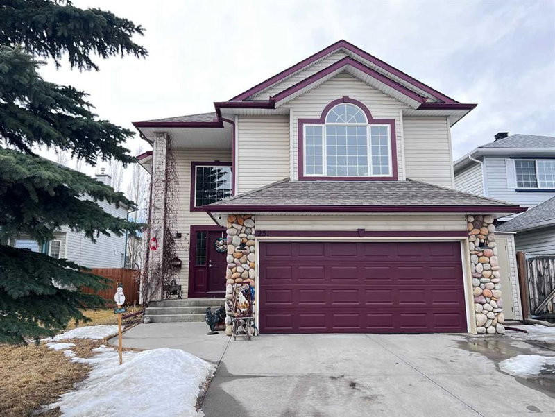 251 Lakeview Cove, Chestermere, Alberta