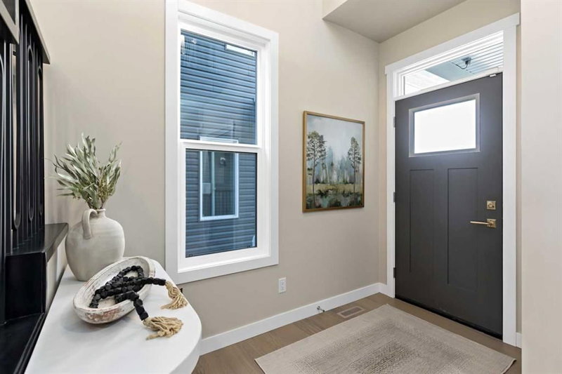 28 Southborough Lane, Cochrane, T2C 5H9 | Image 2