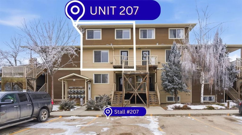 207 - 323 Fourth Avenue, Strathmore, T1P 1B5 | Image 2