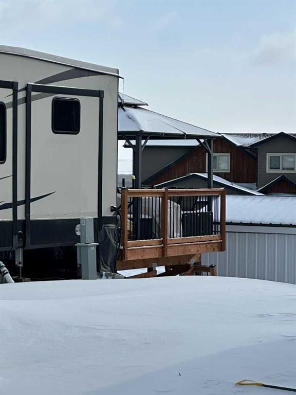 5053 - 25054 South Pine Lake Road