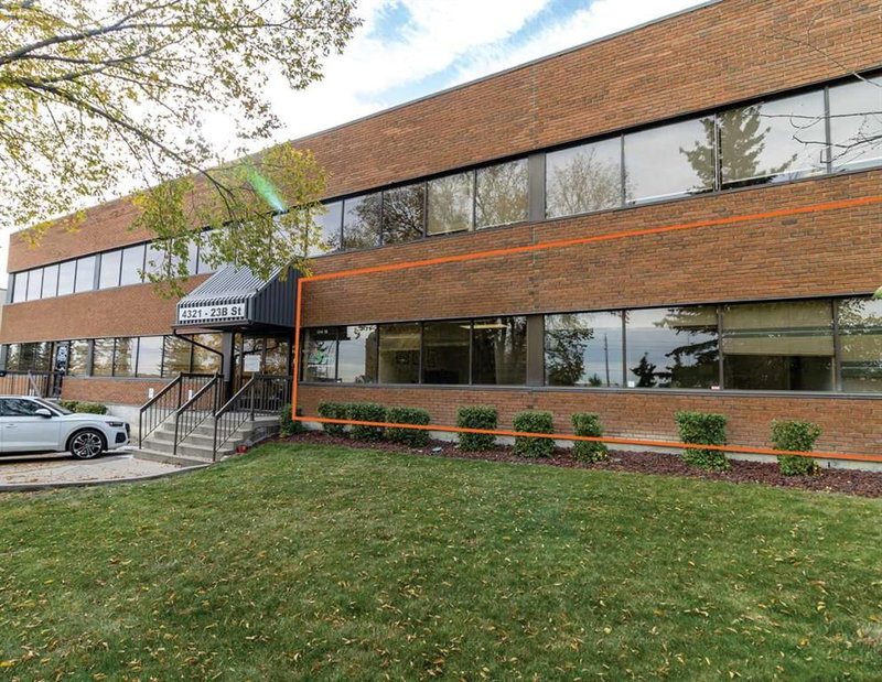 Suite 1 - 4321 23B Street NE, Calgary, T2E 7V9 | Image 2
