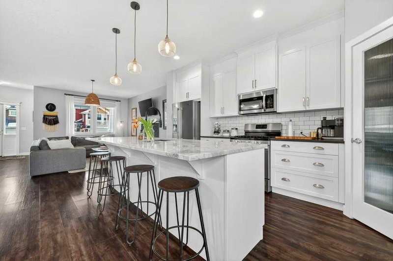 92 Fireside Crescent, Cochrane, T4C 2A3 | Image 3