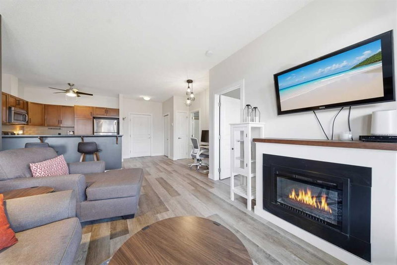 A unit for sale at 76 Panatella Road NW