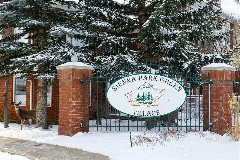 # - 1202 Sienna Park Green SW, Calgary, T3H 3N7 | Image 2