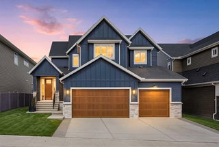 378 Bessborough Drive SW