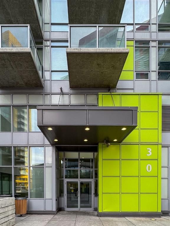 605 - 30 Brentwood Common NW