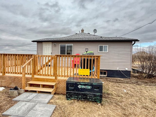 223025 Township Road 284