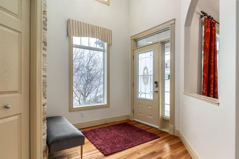 401 Marina Drive, Chestermere, T1X 1V8 | Image 2