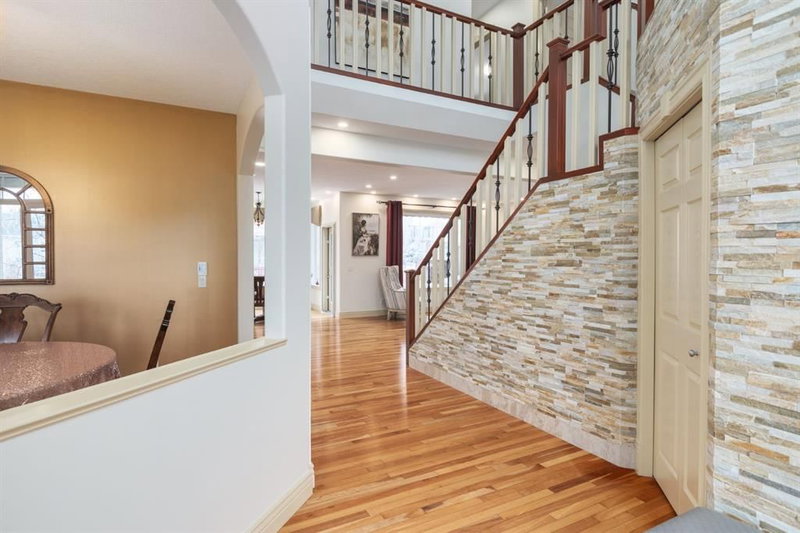 401 Marina Drive, Chestermere, T1X 1V8 | Image 3