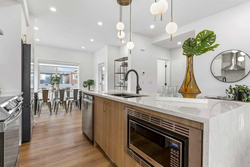 404 - 200 Belvedere Boulevard SE, Calgary, T1X 0L5 | Image 2