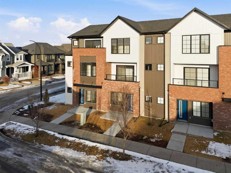 1602 - 201 Cooperswood Green SW, Airdrie, T4B 3Y6 | Image 2