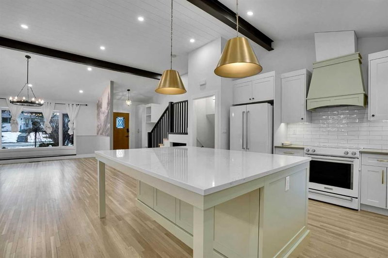 64 Hartford Road NW, Calgary, T2K2A5 | Image 2