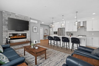 105 - 55 Wolf Hollow Crescent SE